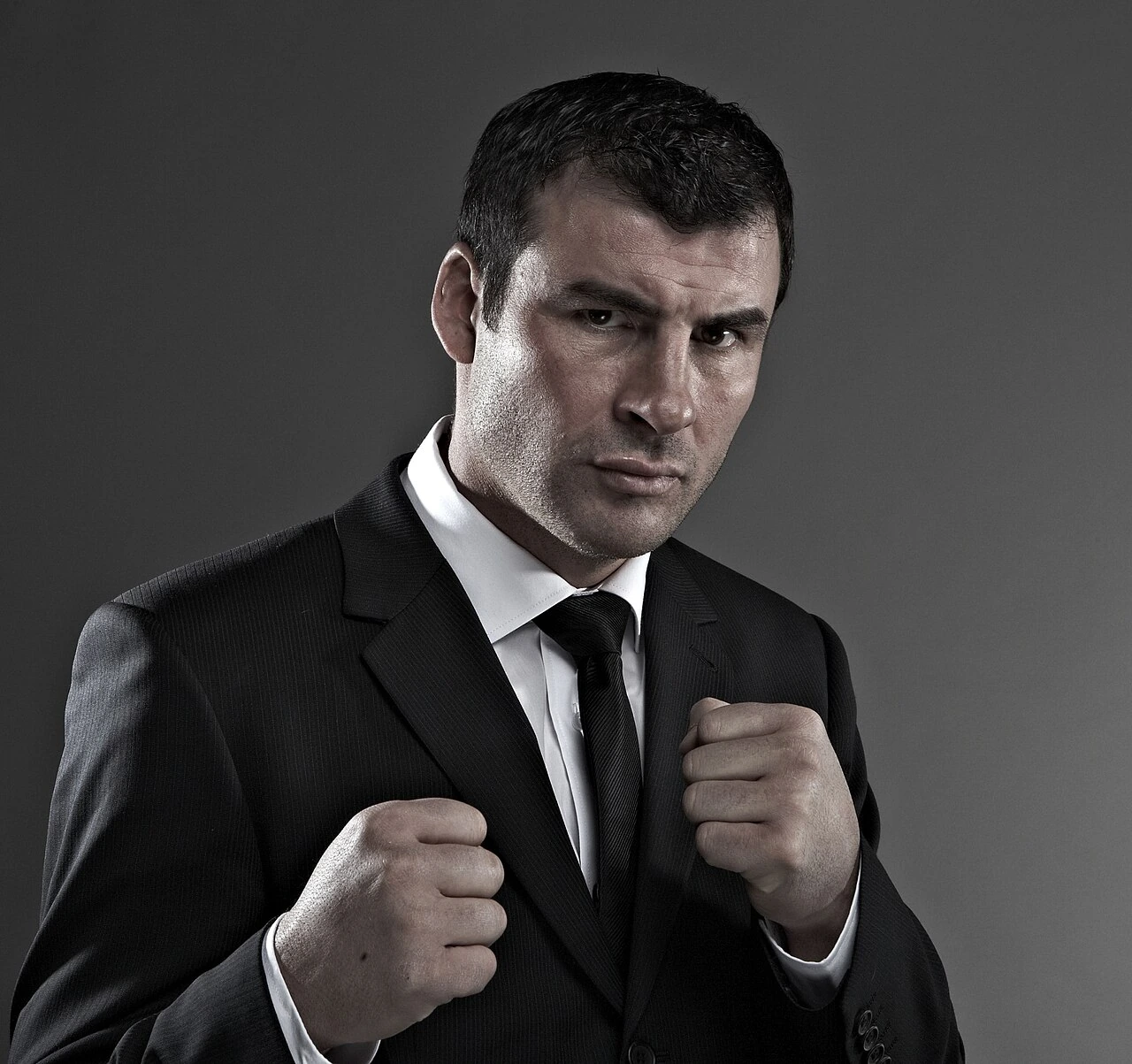 Calzaghe Net Worth: Estimated Range and Income Sources